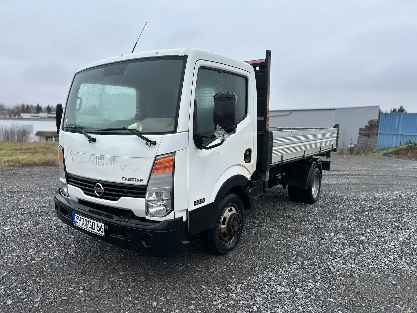 Nissan Cabstar Cabstar 45.15 Einzelkabine 3 Seiten Kipper 4,5T Weiß - 1