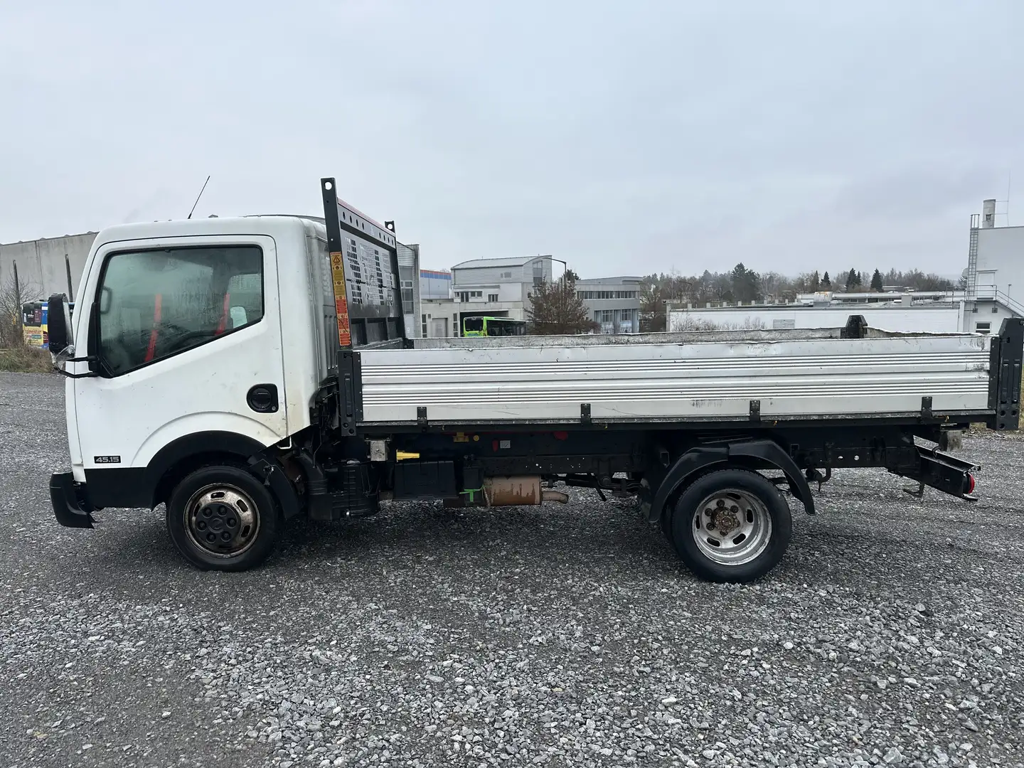 Nissan Cabstar Cabstar 45.15 Einzelkabine 3 Seiten Kipper 4,5T Weiß - 2