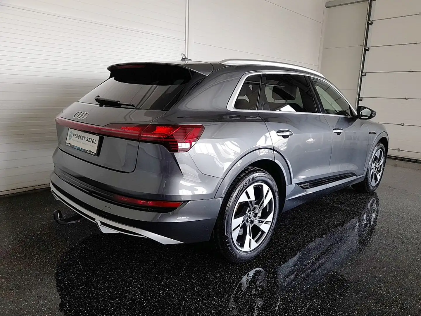 Audi e-tron 50 quattro S-LINE *NP 86.737.- / SKY / 20 ZOLL ... Grau - 2