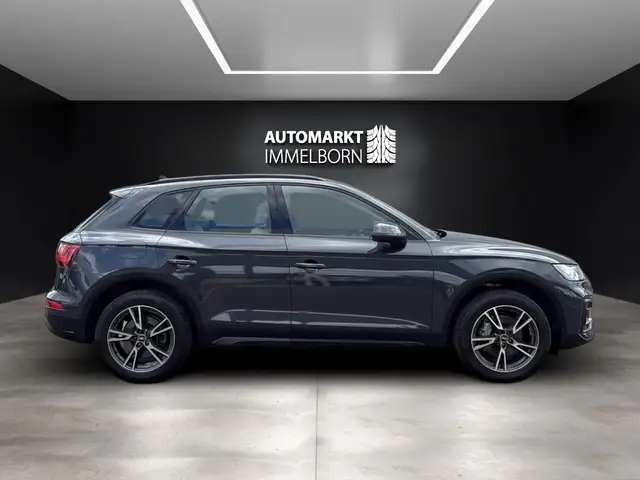 Audi Q5 view 7