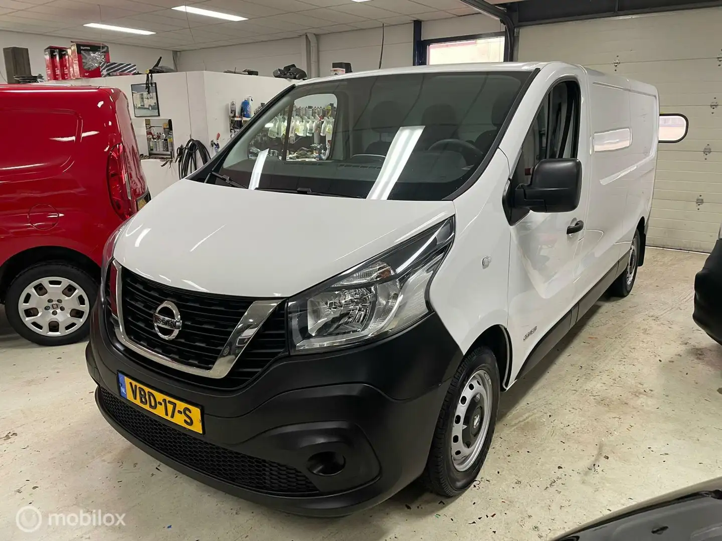Nissan NV300 bestel 1.6 dCi 125 L2H1 Optima S&S Wit - 2