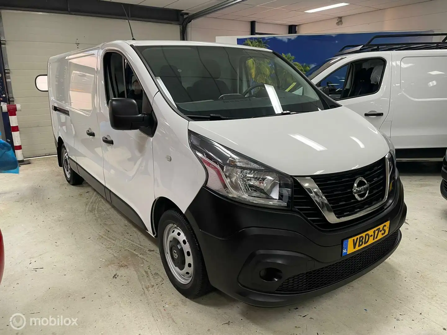 Nissan NV300 bestel 1.6 dCi 125 L2H1 Optima S&S Blanc - 1
