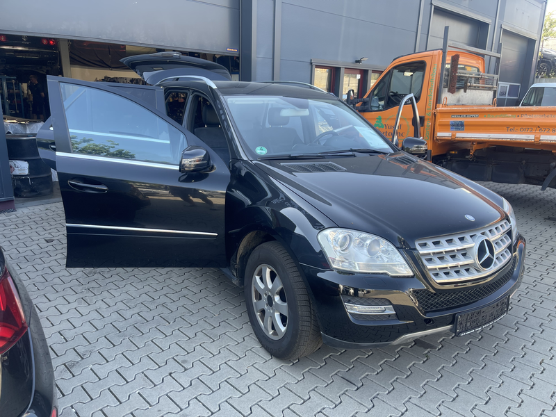 Mercedes-Benz ML 350 M-Klasse Diesel CDI 4Matic 7G-TRONIC DPF — photo 13
