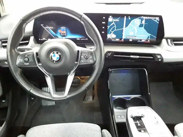 BMW 2 Series view 10