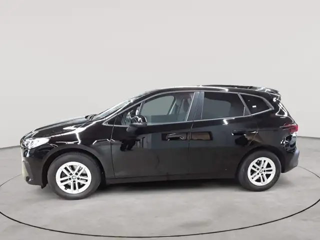 BMW 2 Series view 6