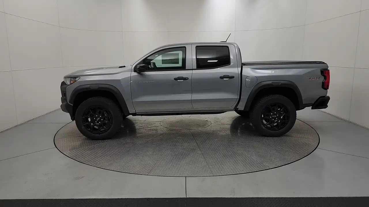 Chevrolet Colorado снимка Chevrolet Colorado