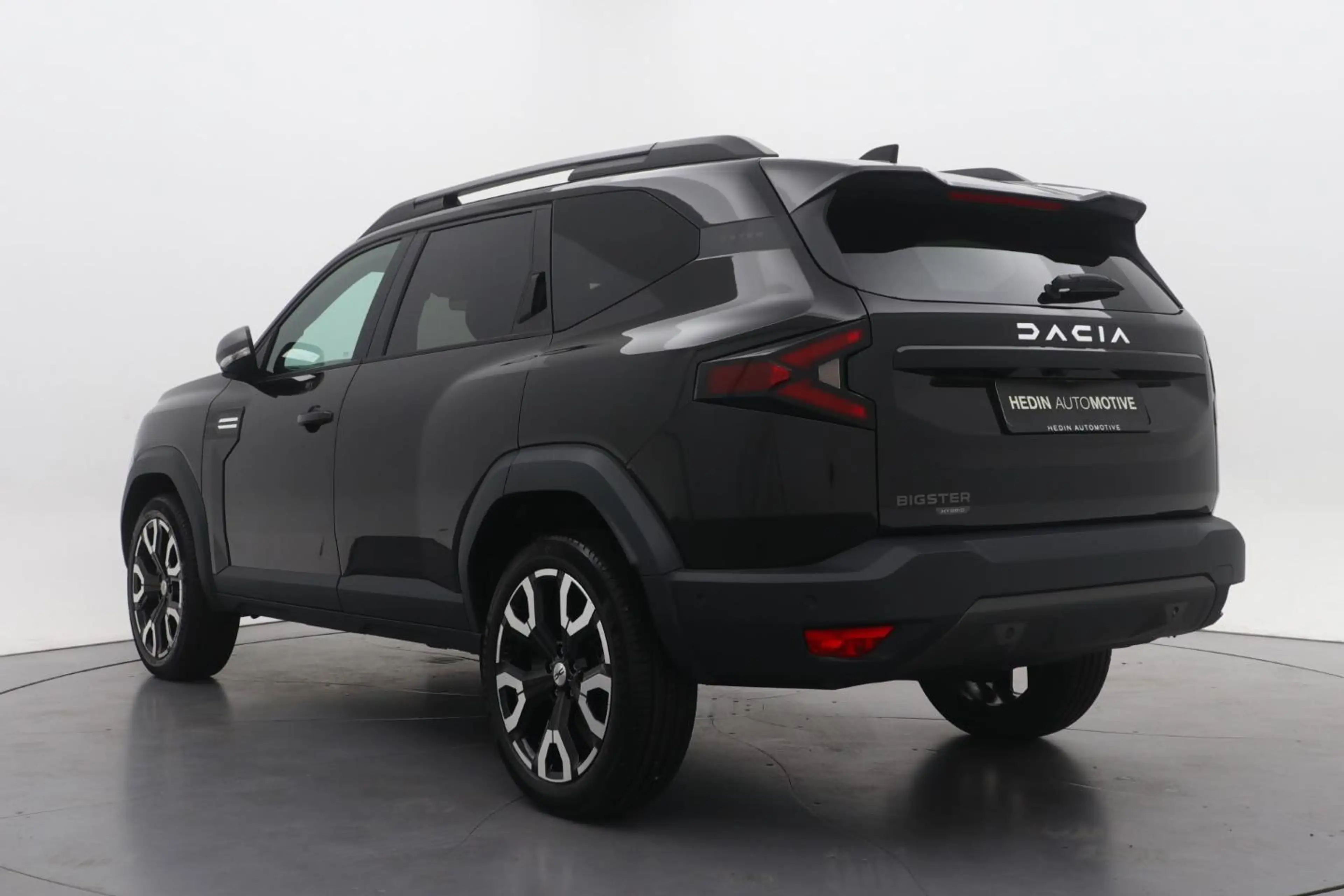 Dacia Bigster 1.8 Hybrid 155 Limited Edition — photo 6