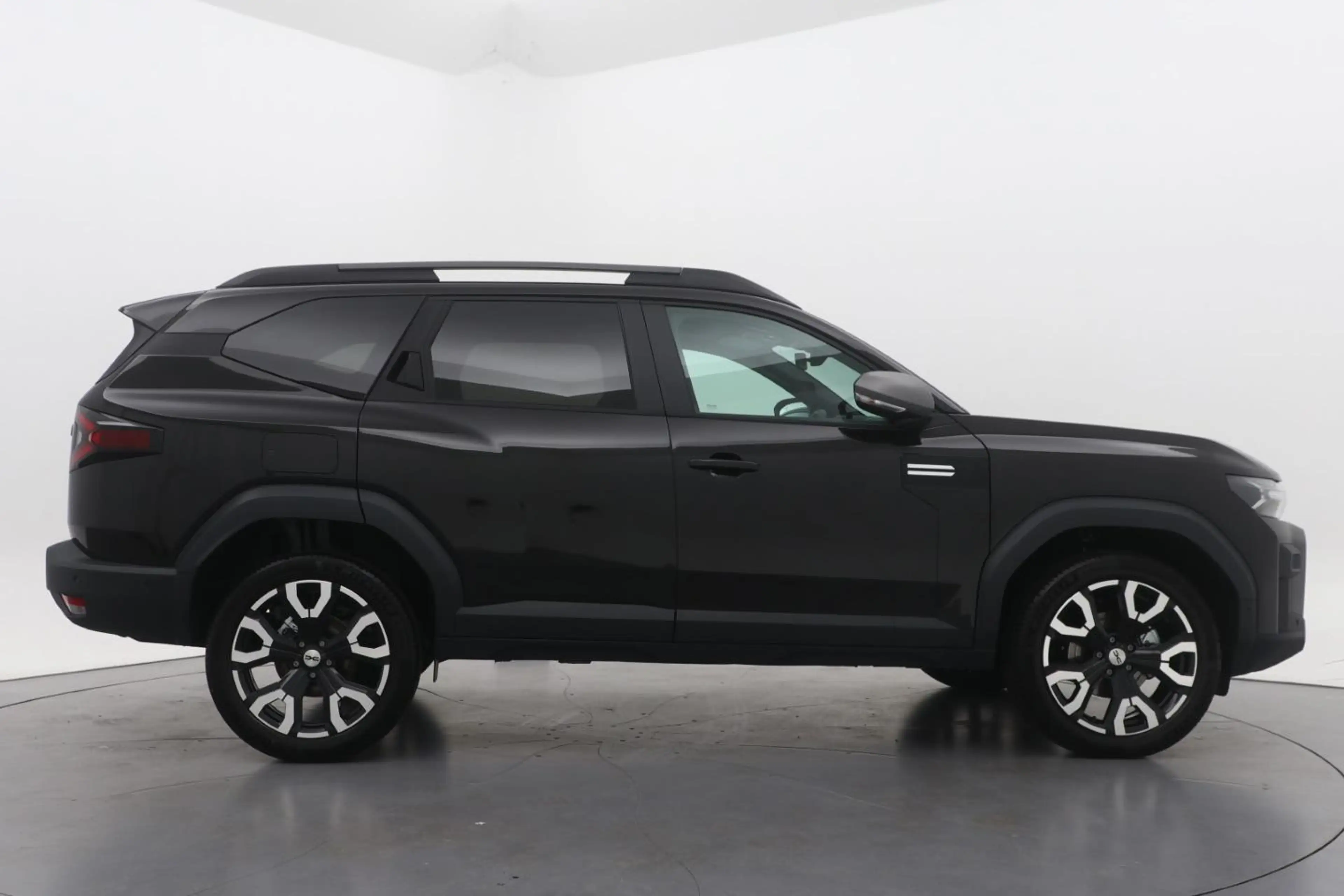 Dacia Bigster 1.8 Hybrid 155 Limited Edition — photo 5