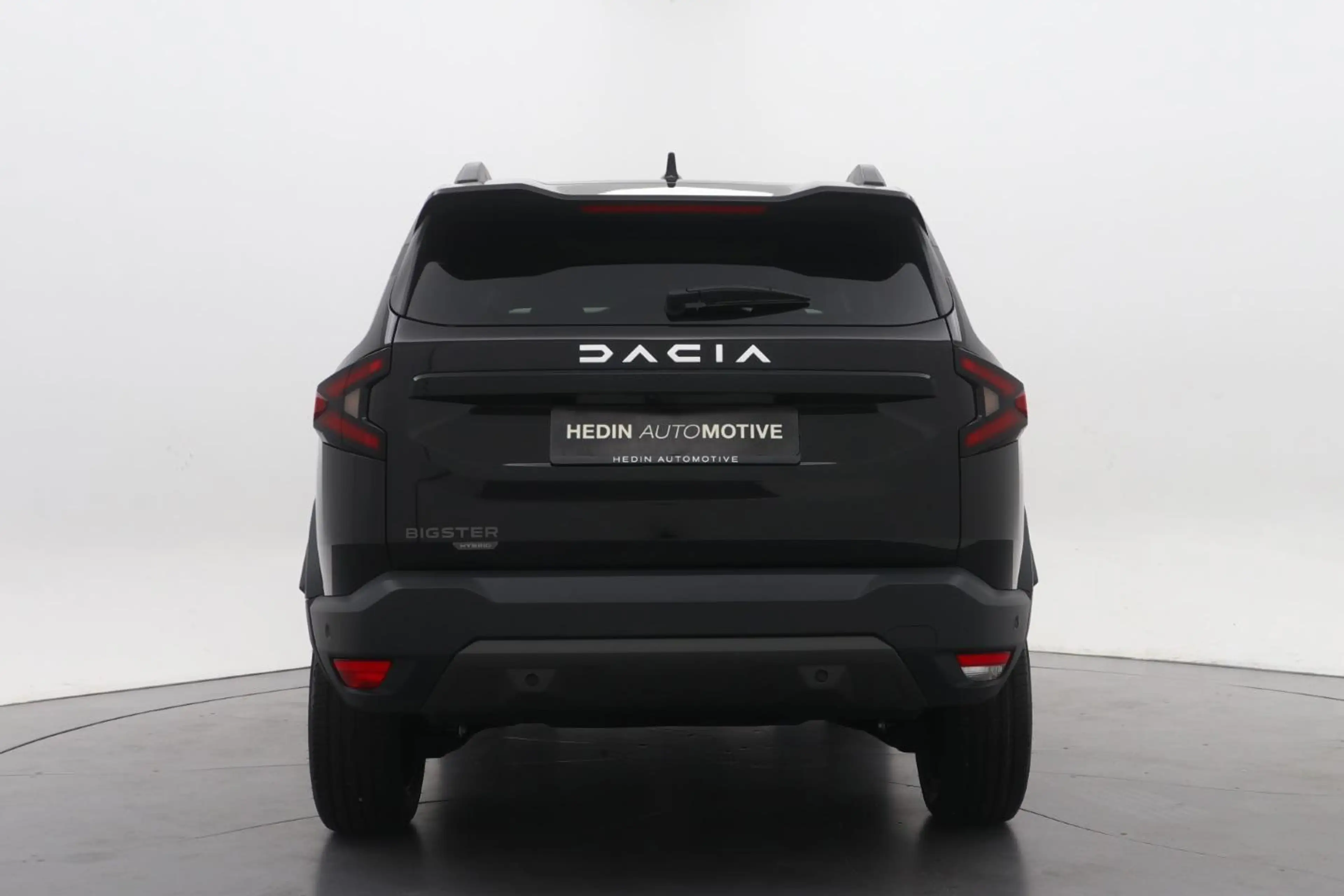 Dacia Bigster 1.8 Hybrid 155 Limited Edition — photo 9