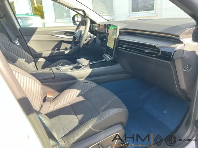 Renault Rafale view 14
