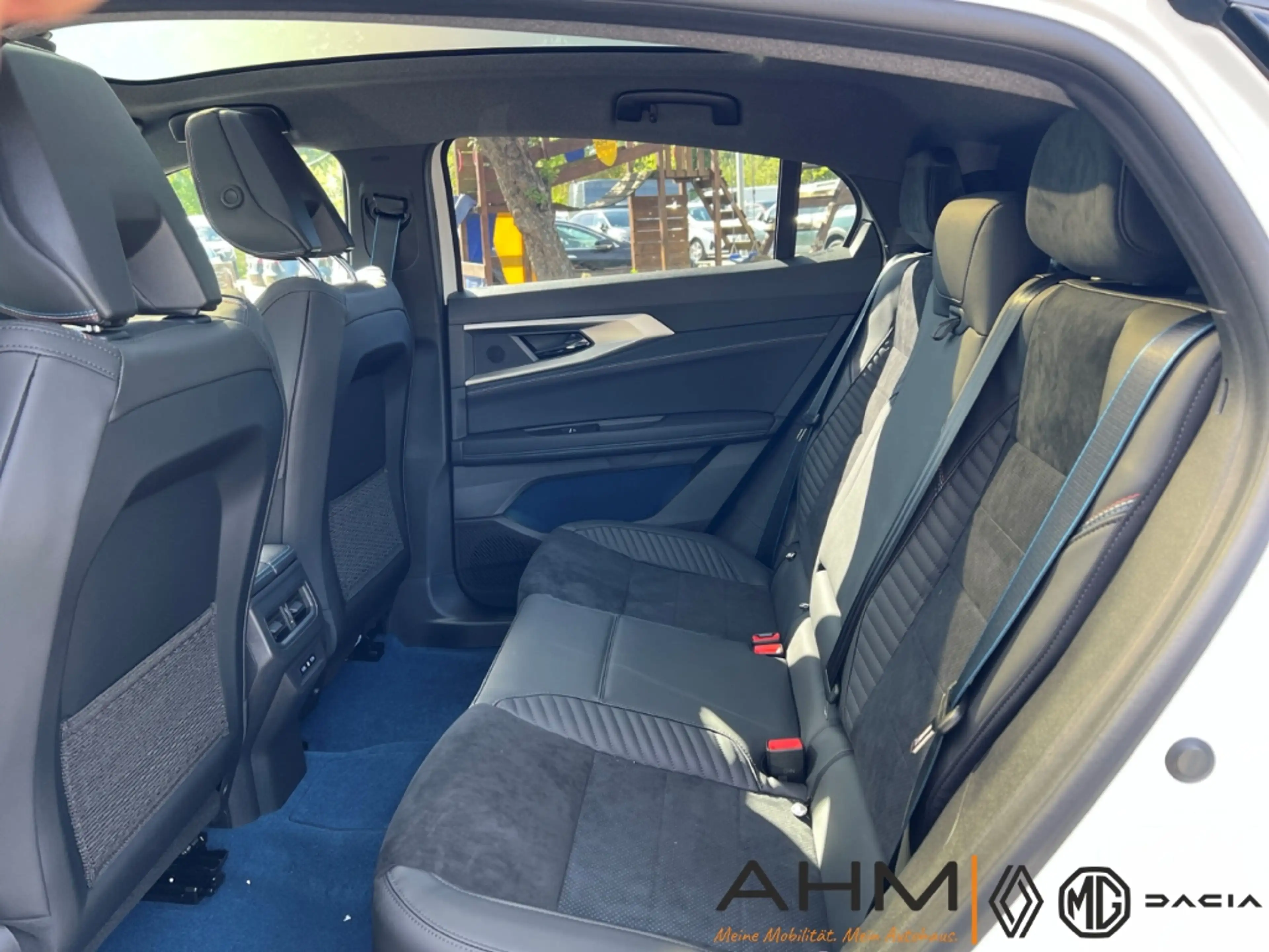 Renault Rafale 300 E-Tech Hyper Hybrid 4x4 Atelier Alpine 1.2 Plu — photo 12