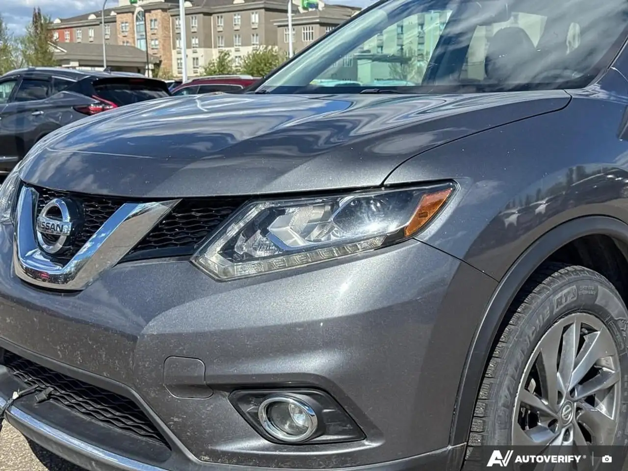Nissan Rogue снимка Nissan Rogue