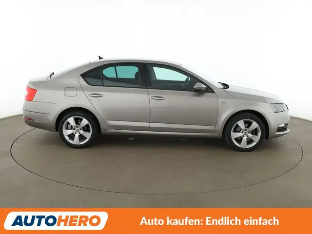 Skoda Octavia view 7
