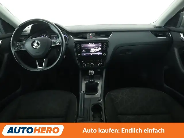 Skoda Octavia view 12