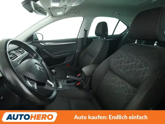 Skoda Octavia view 10