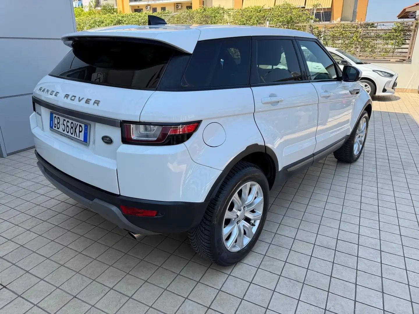 Land Rover Range Rover Evoque Range Rover Evoque 2.0 TD4 150 CV 5p. SE Dynamic Weiß - 1
