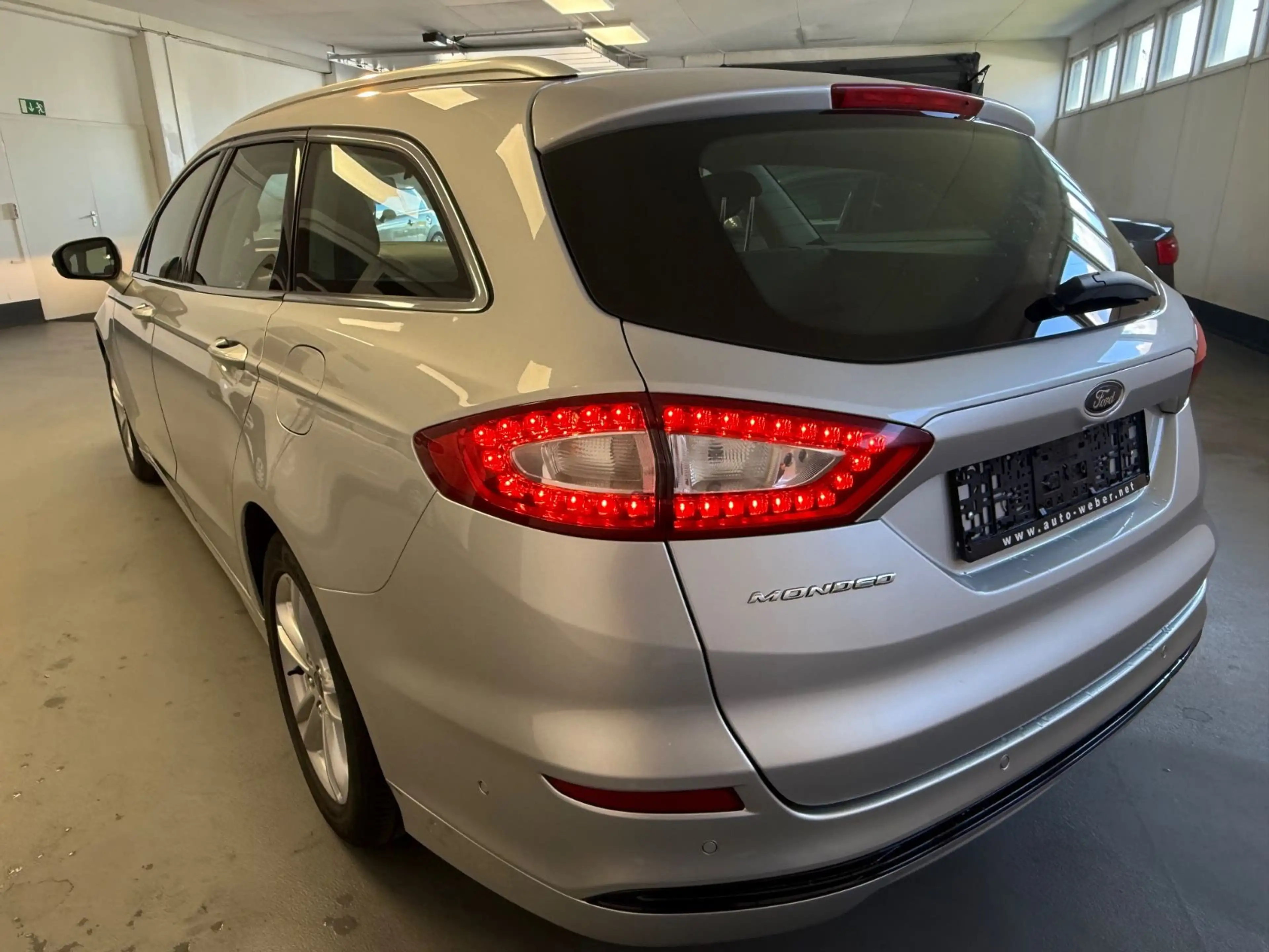 Ford Mondeo MONDEO 2.0 TDCI TURNIER TITANIUM*AUT*APPLE*BT*LM — photo 8