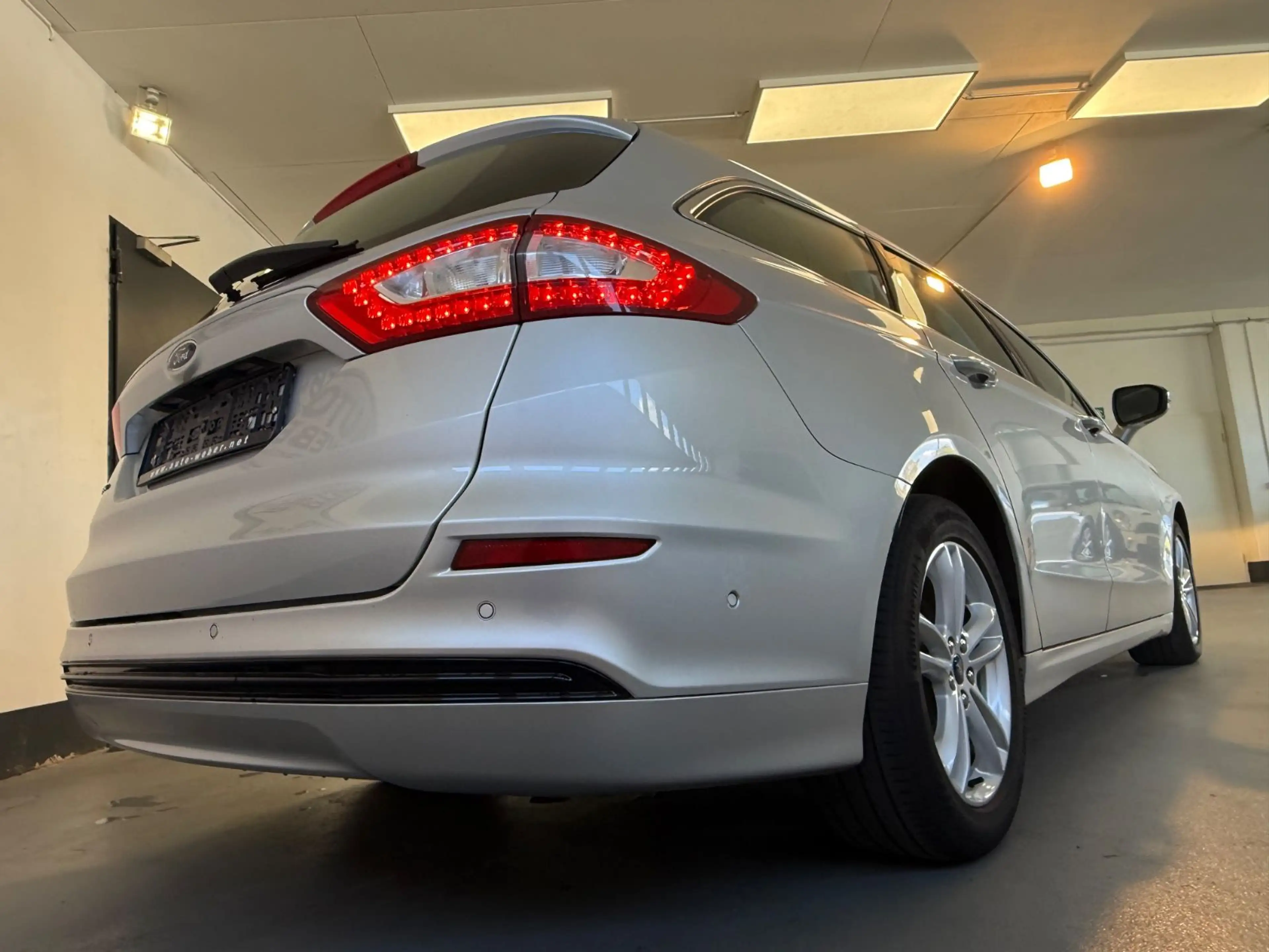 Ford Mondeo MONDEO 2.0 TDCI TURNIER TITANIUM*AUT*APPLE*BT*LM — photo 6