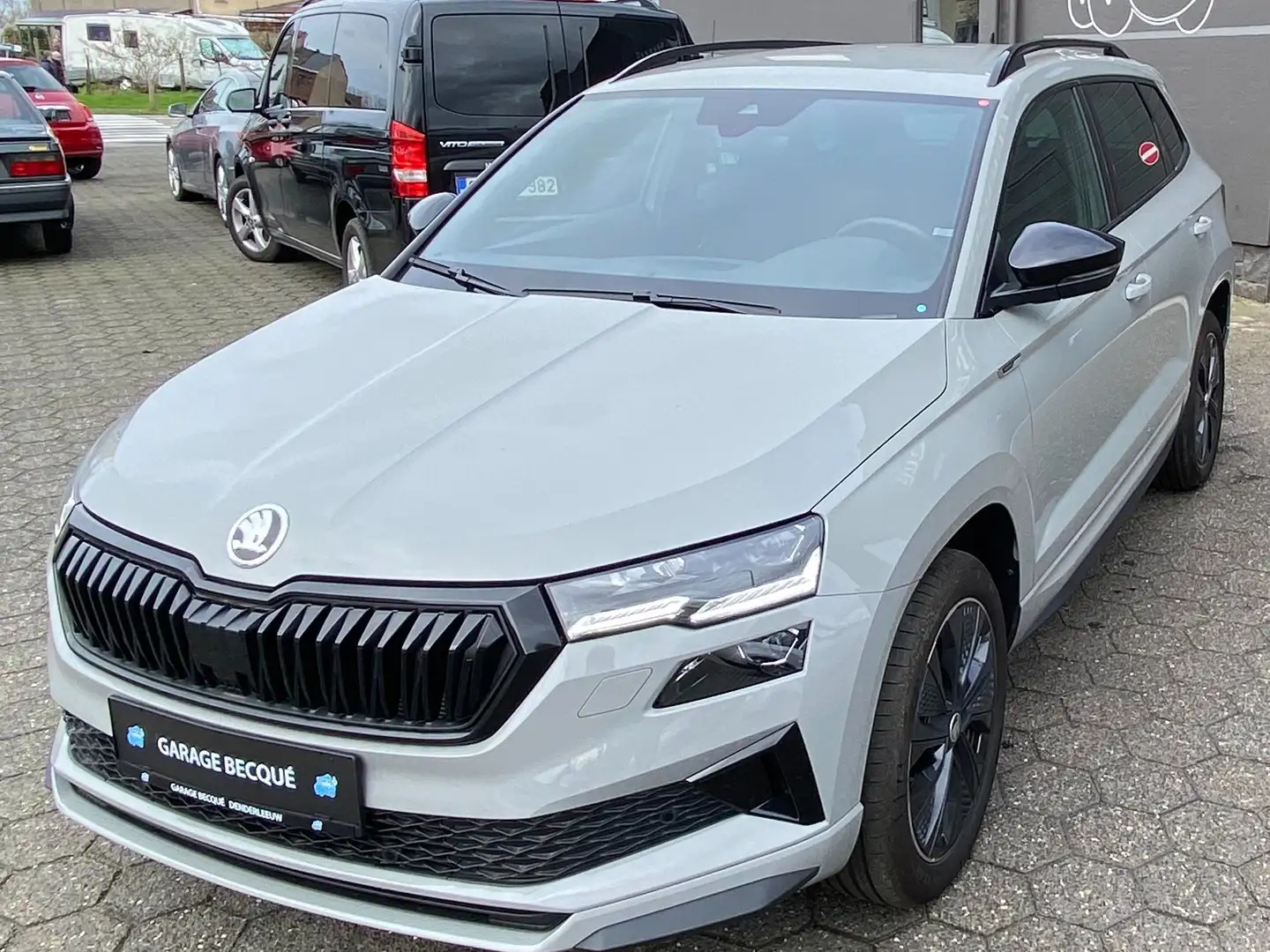 Skoda Karoq 1.5 TSI ACT Sportline DSG Grey - 1