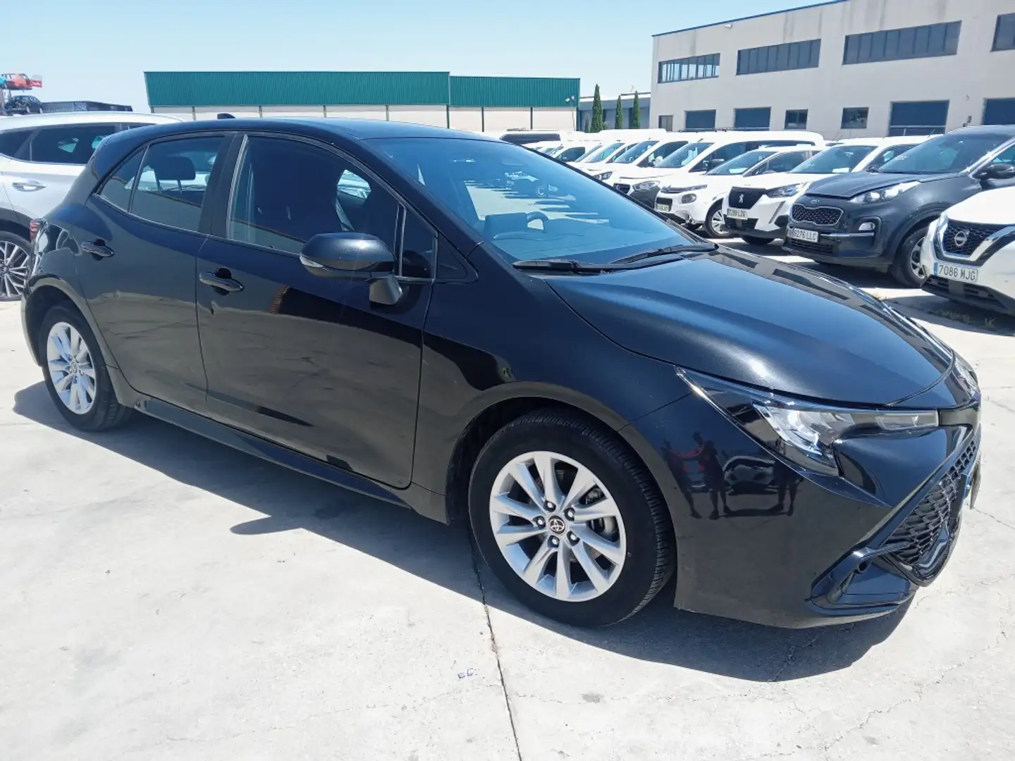 Toyota Corolla Berlina Automático de 5 Puertas Negro - 2
