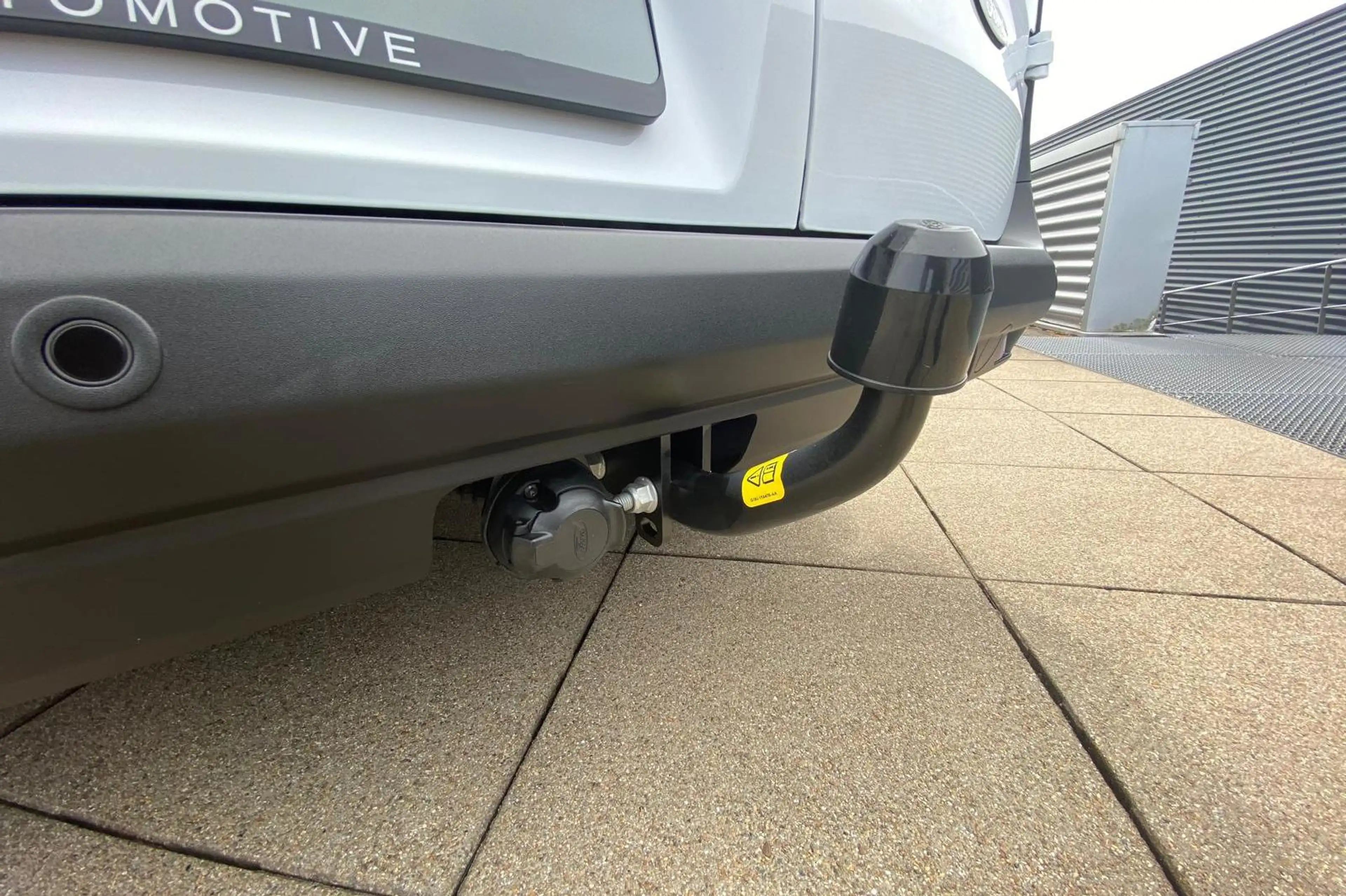 Ford Transit Courier e-Transit Trend 46.8 kWh — photo 8
