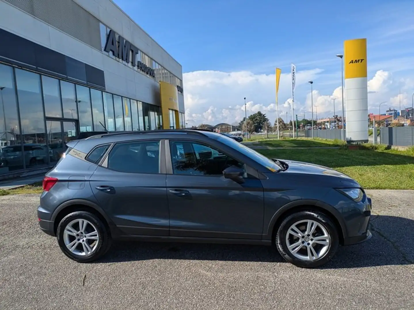 SEAT Arona 1.0 ecotsi Style 110cv Grigio - 2