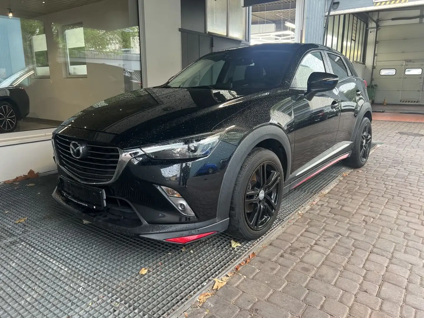 Mazda CX-3 CX-3 SKYACTIV-G 120 FWD Sports-Line Schwarz - 2