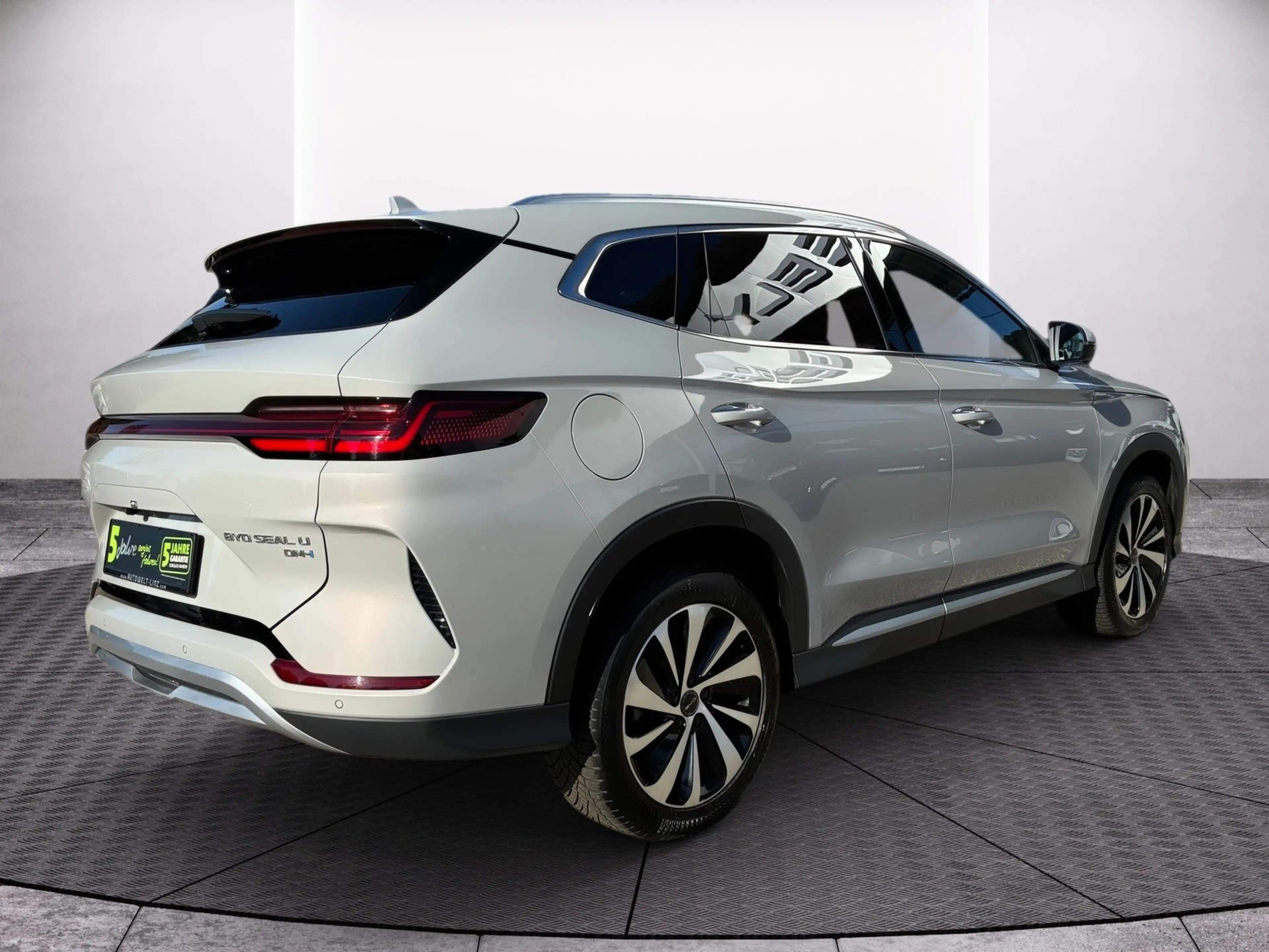BYD Seal U 1.5 DM-i PHEV W Design LED+SHZ+2xKlima+LM — photo 14