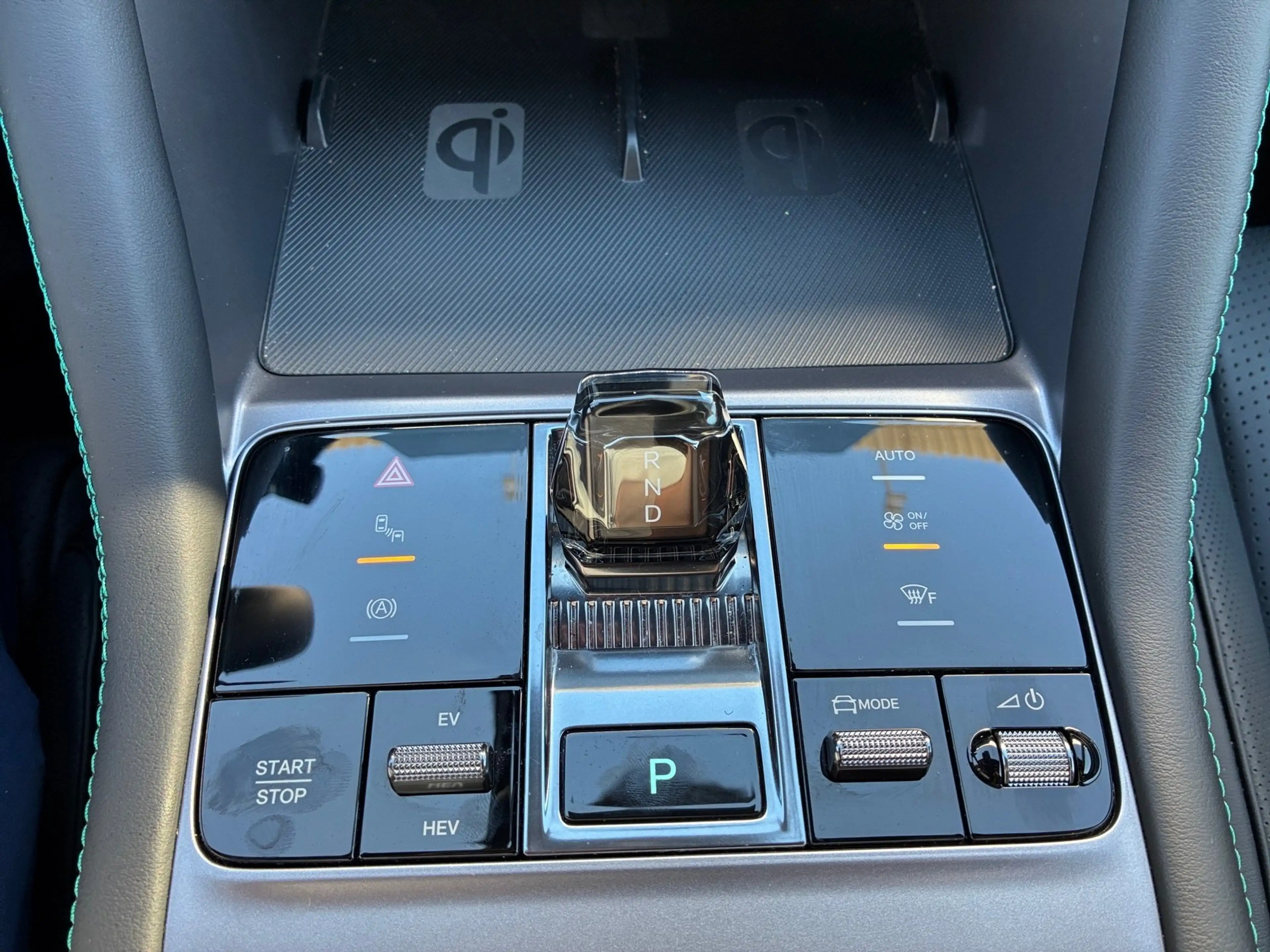 BYD Seal U 1.5 DM-i PHEV W Design LED+SHZ+2xKlima+LM — photo 30