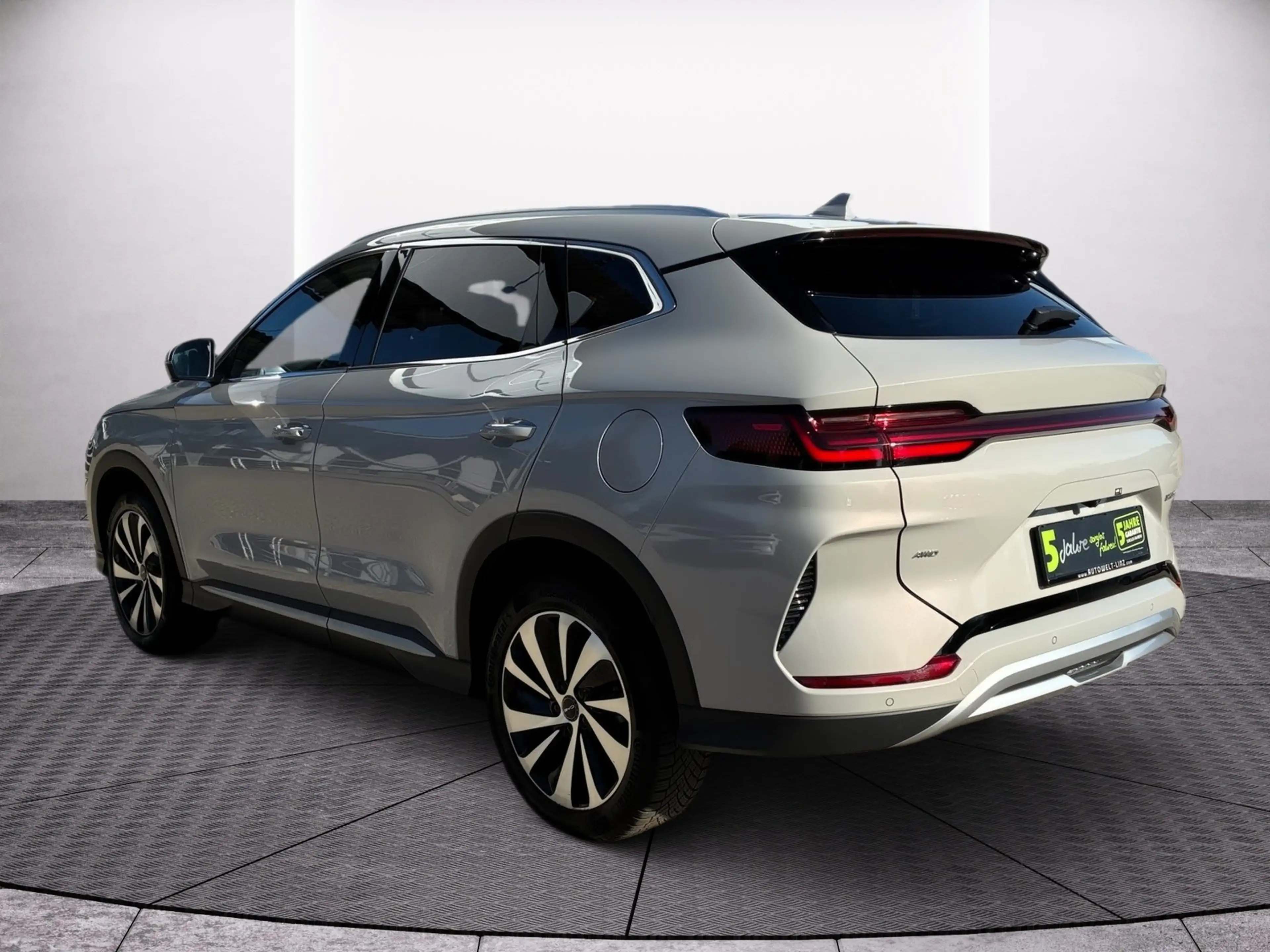 BYD Seal U 1.5 DM-i PHEV W Design LED+SHZ+2xKlima+LM — photo 12