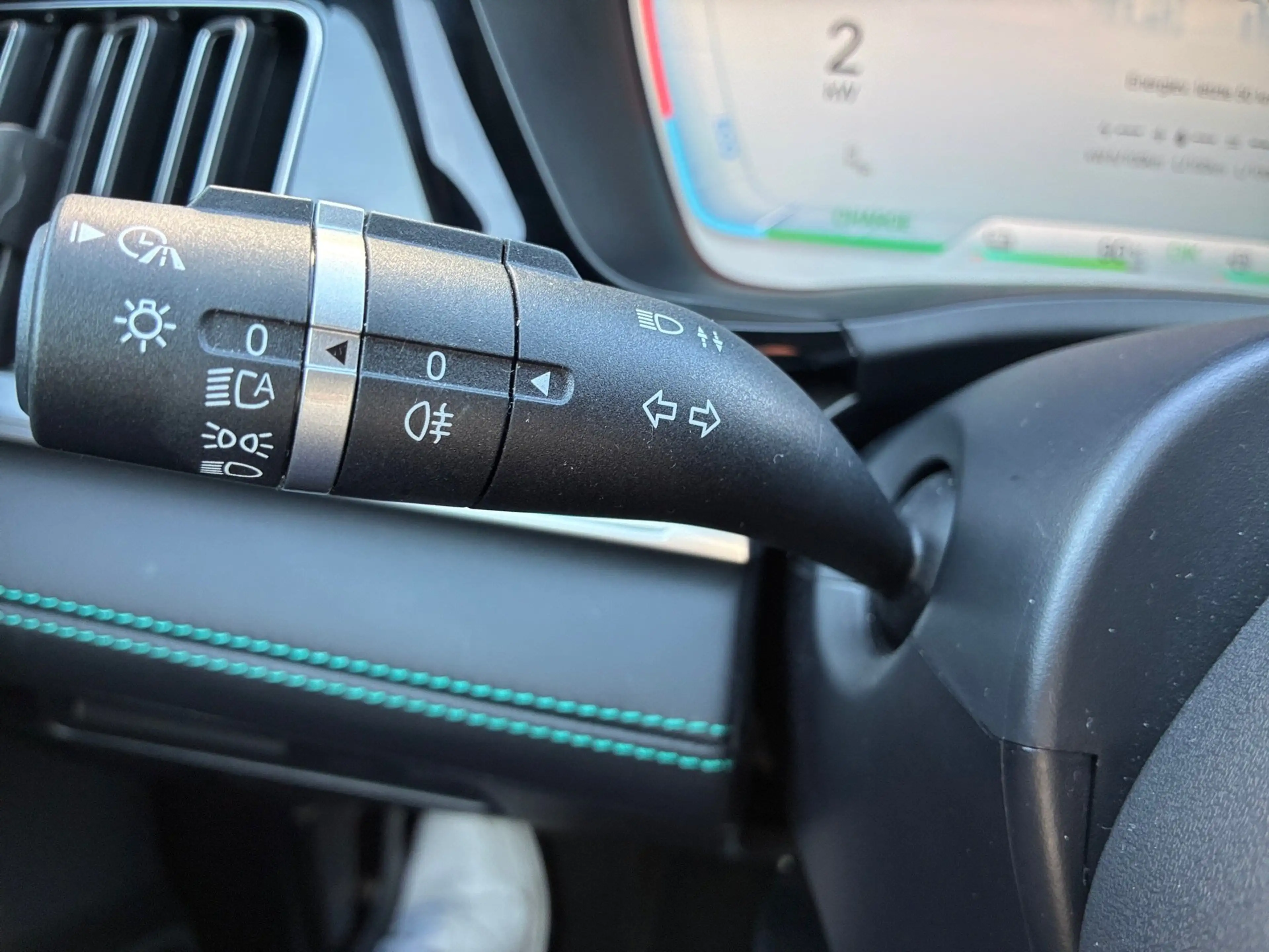 BYD Seal U 1.5 DM-i PHEV W Design LED+SHZ+2xKlima+LM — photo 28