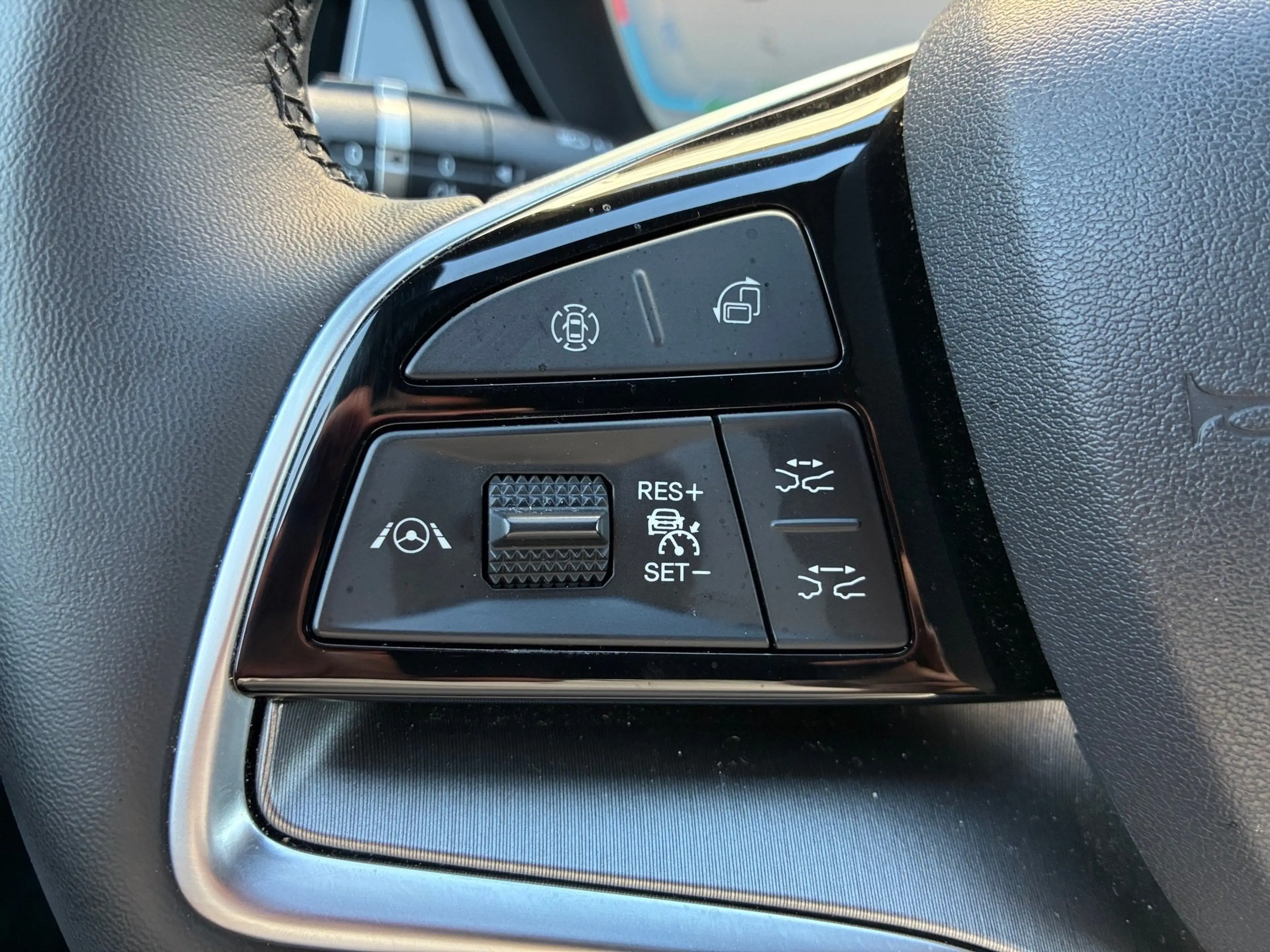 BYD Seal U 1.5 DM-i PHEV W Design LED+SHZ+2xKlima+LM — photo 26