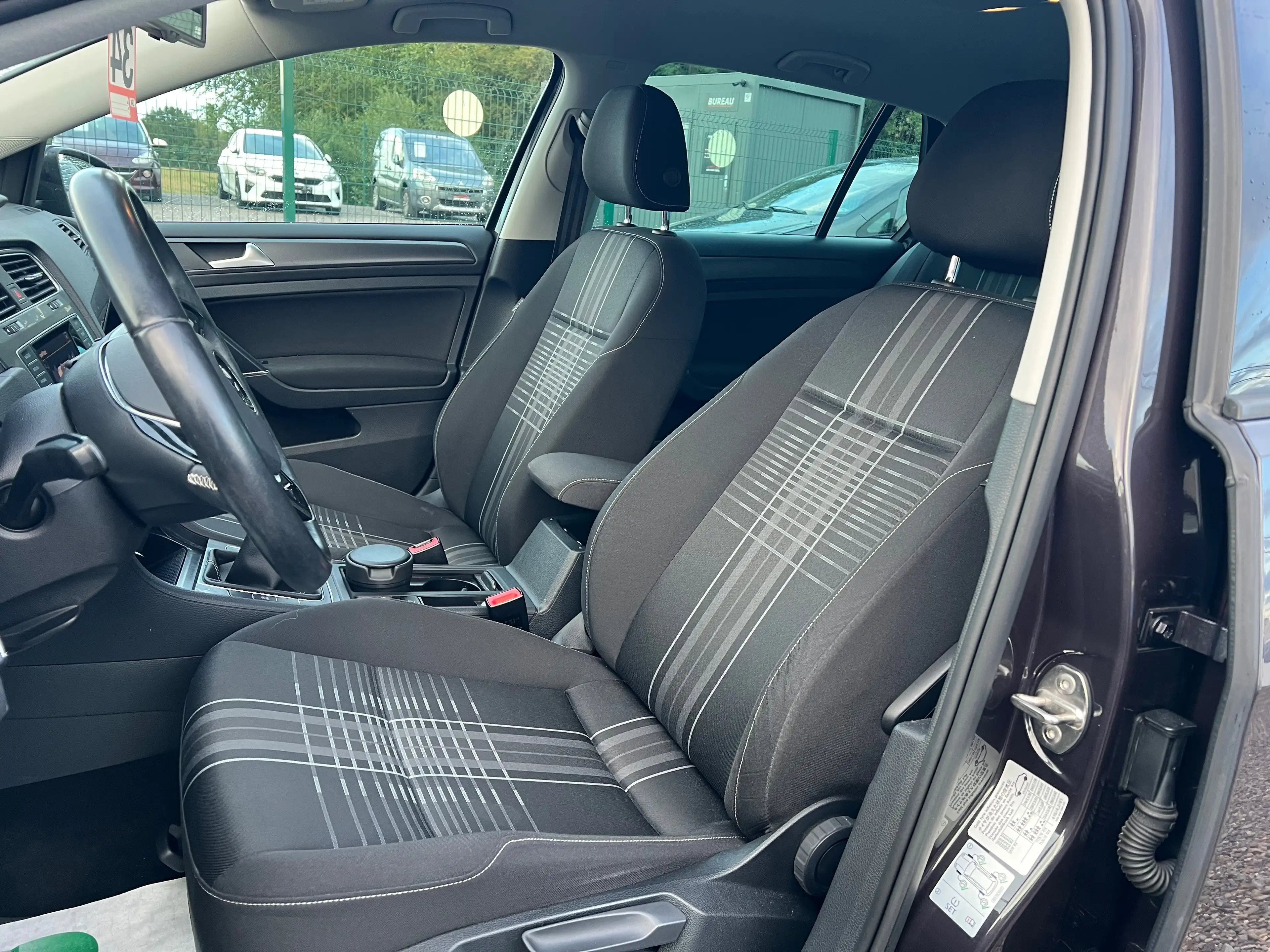 Volkswagen Golf - Lounge — photo 8