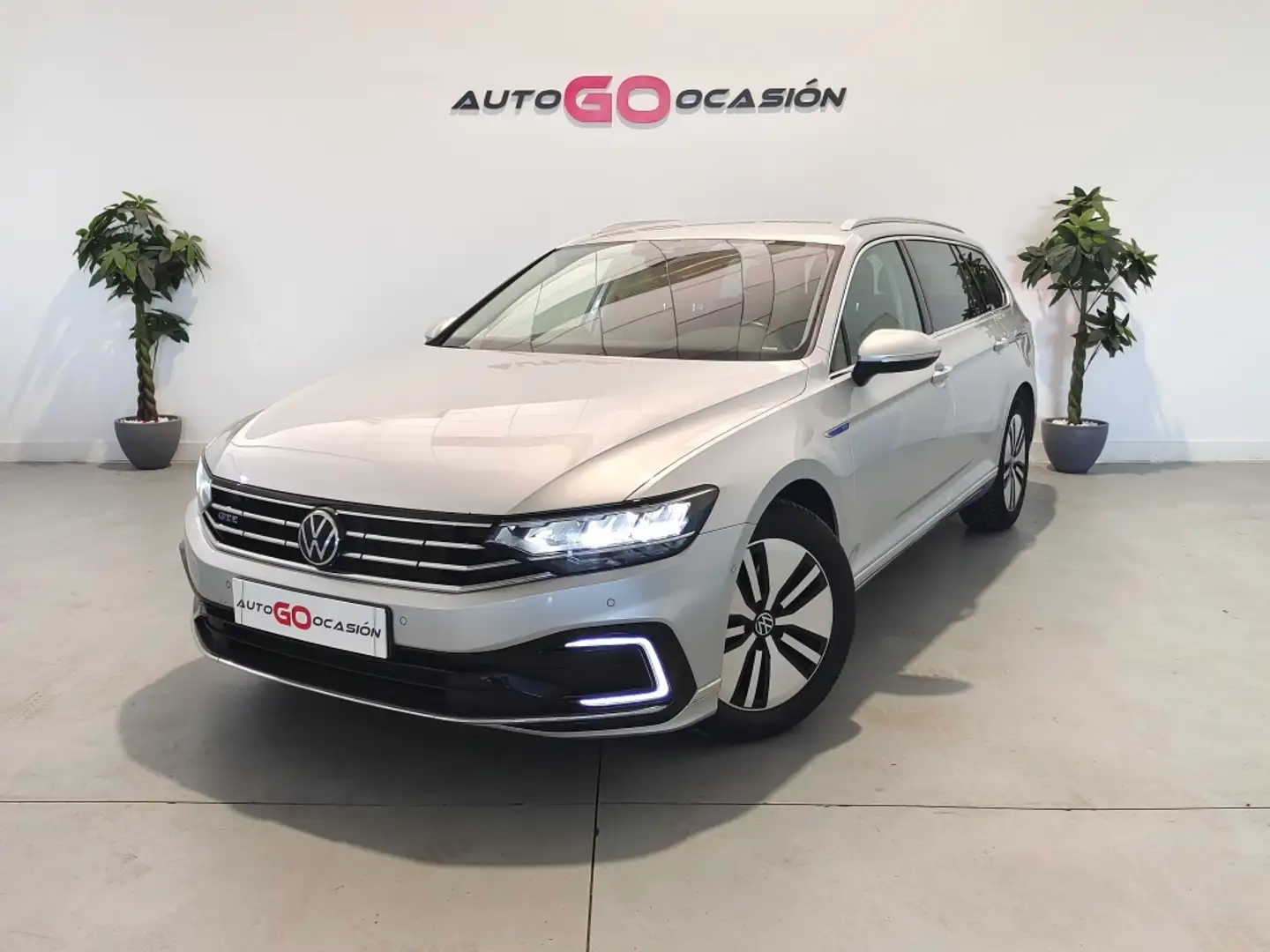 Volkswagen Passat Variant GTE 1.4 TSI e-Power Gris - 1