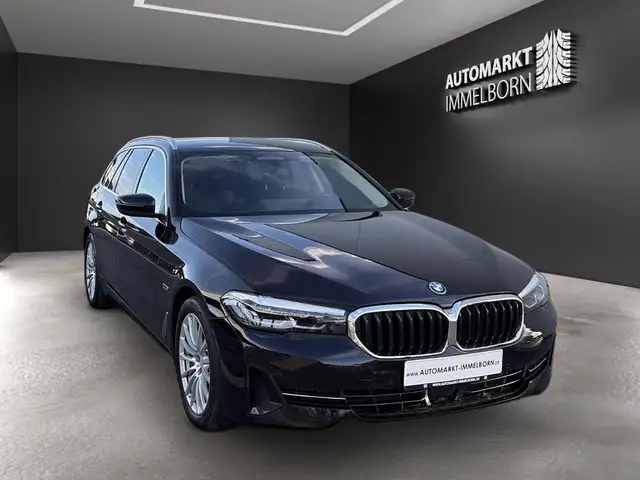 BMW 5 Series view 2