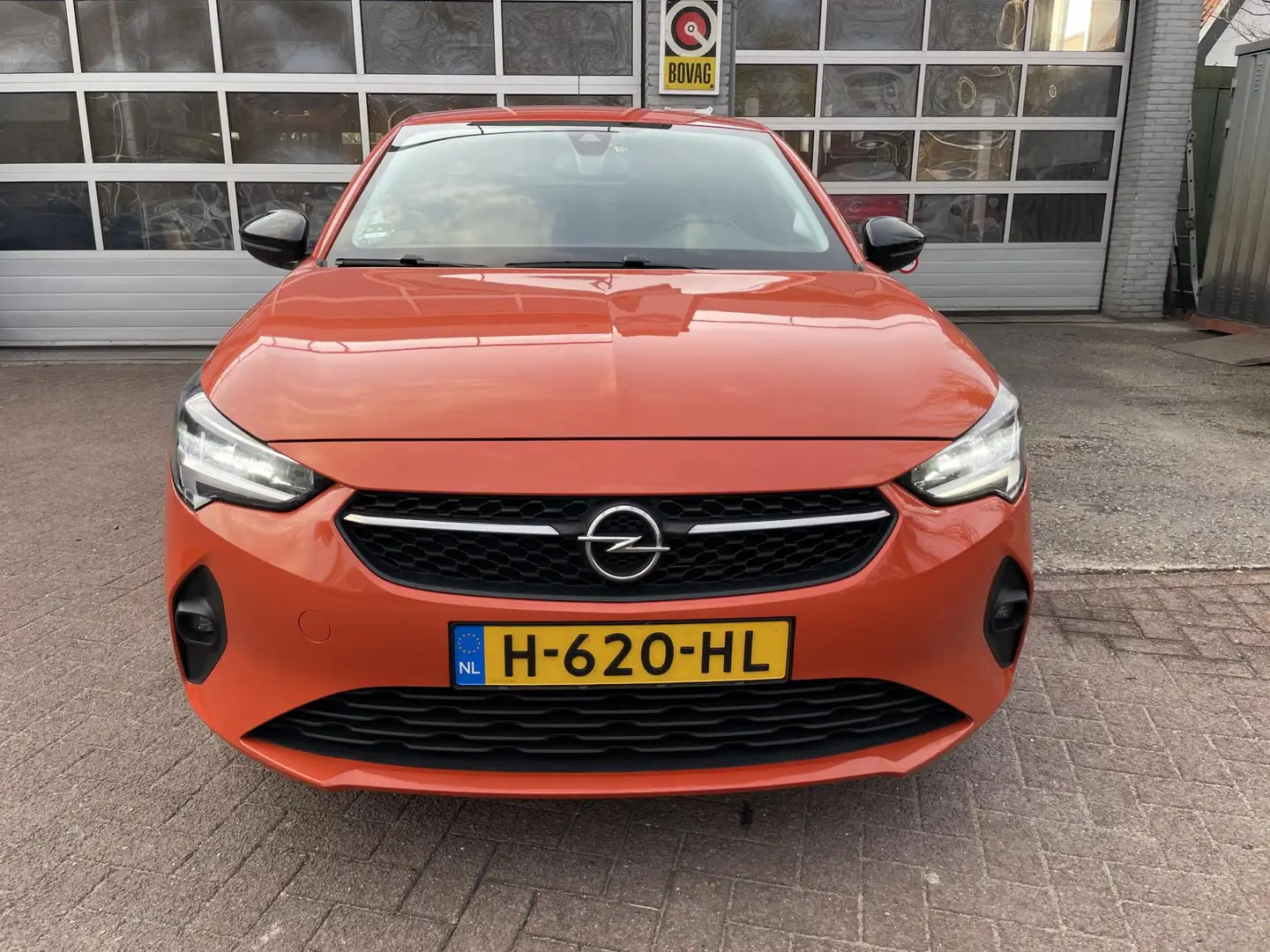 Opel Corsa 1.2 Edition+Winter pakket! Orange - 2