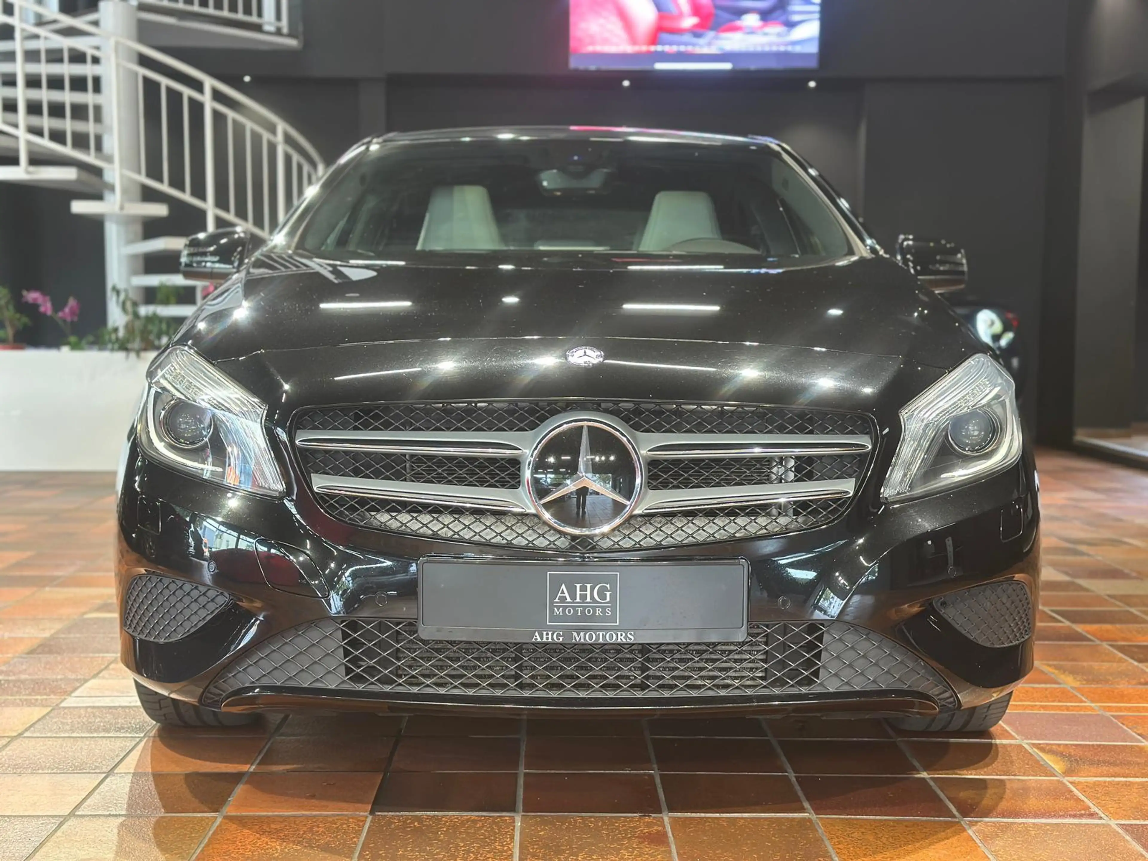 Mercedes-Benz A 200 A 200 d URBAN PANORAMA NAVI SPORTSITZE XENON 1HD — photo 13