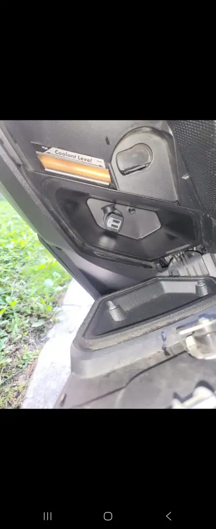 Yamaha X-Max 400 Sport+Touring Gris - 2