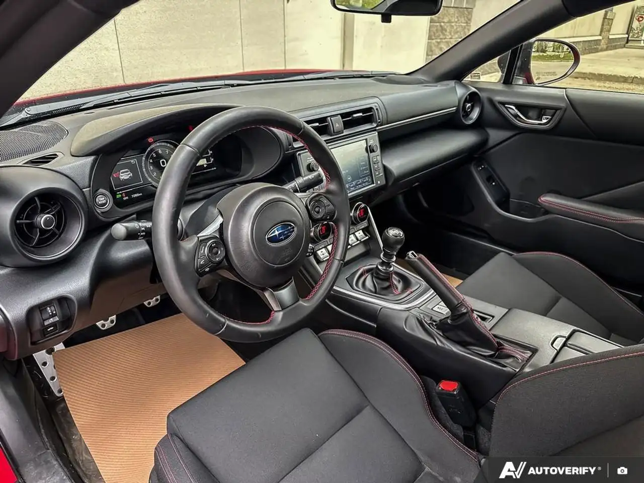 Subaru BRZ снимка Subaru BRZ