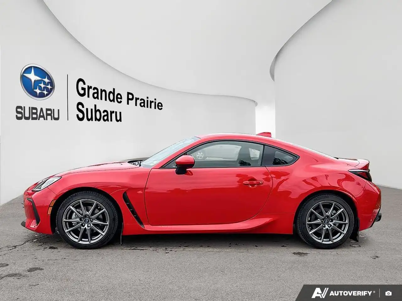 Subaru BRZ снимка Subaru BRZ