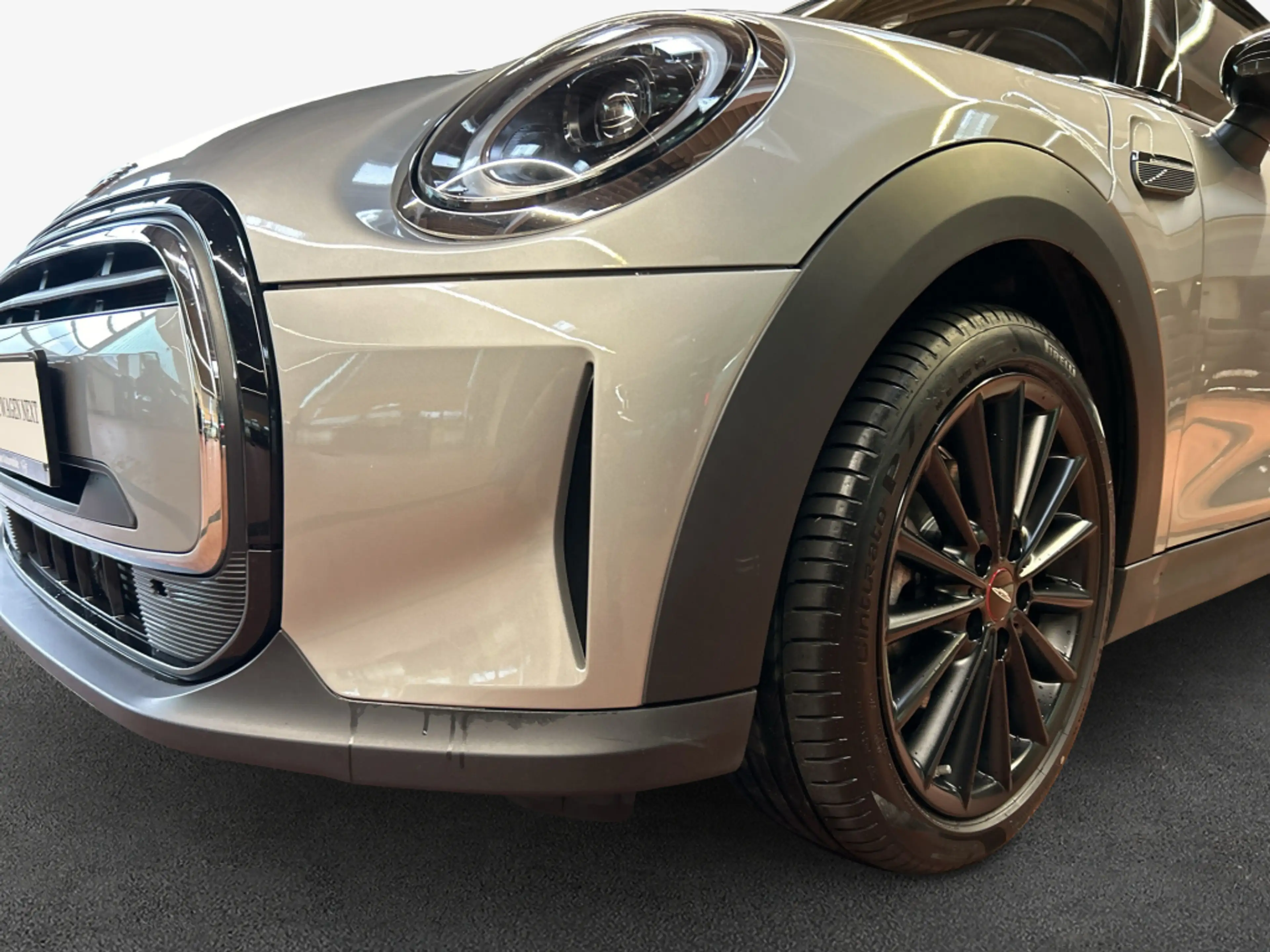 MINI Cooper Cabrio Cooper Cabrio Essential Trim, SHZ, PDC, LED — photo 6