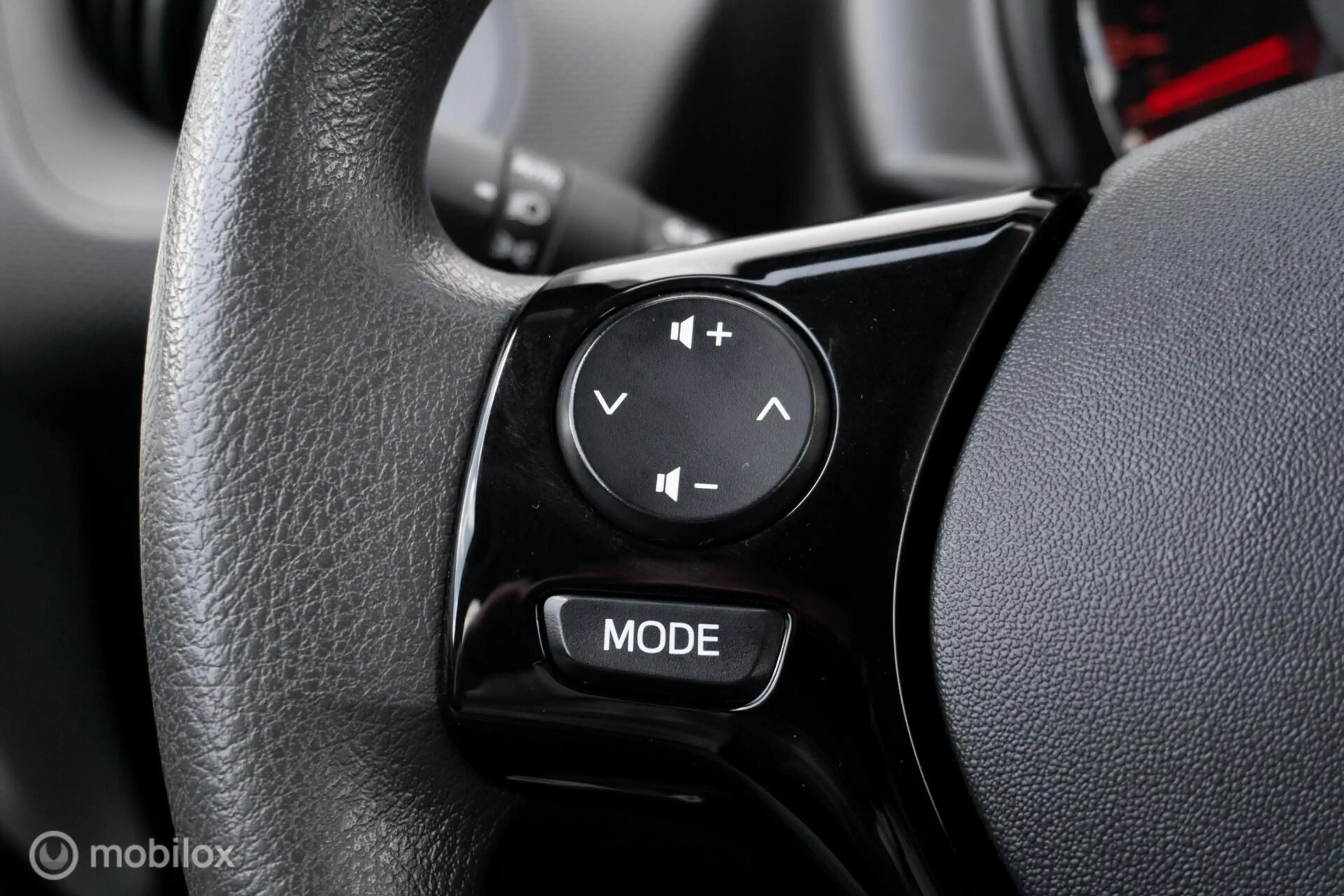 Citroen C1 1.0 VTi Shine |Stoelverwarming|Camera|Carplay — photo 9