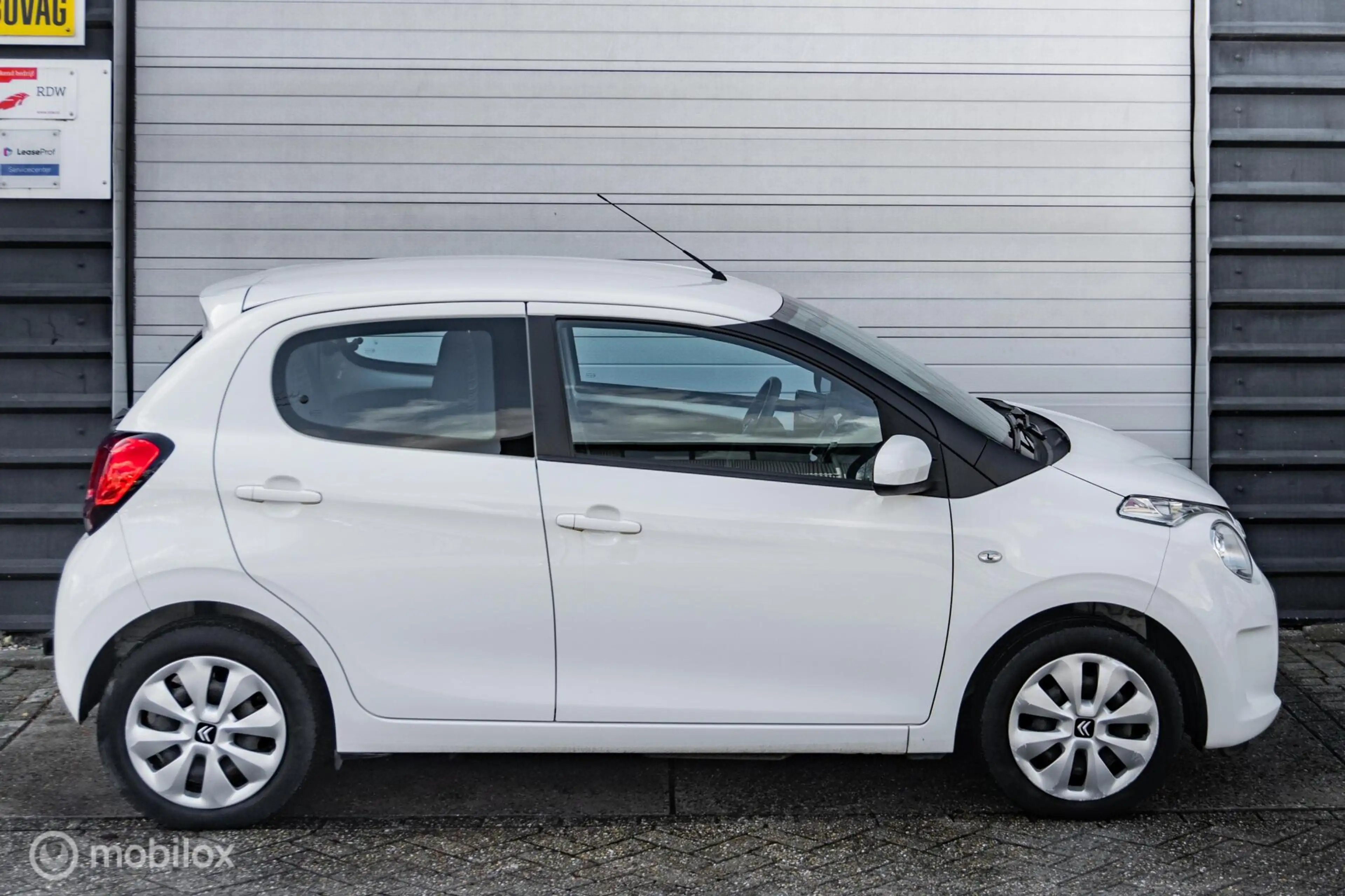 Citroen C1 1.0 VTi Shine |Stoelverwarming|Camera|Carplay — photo 4