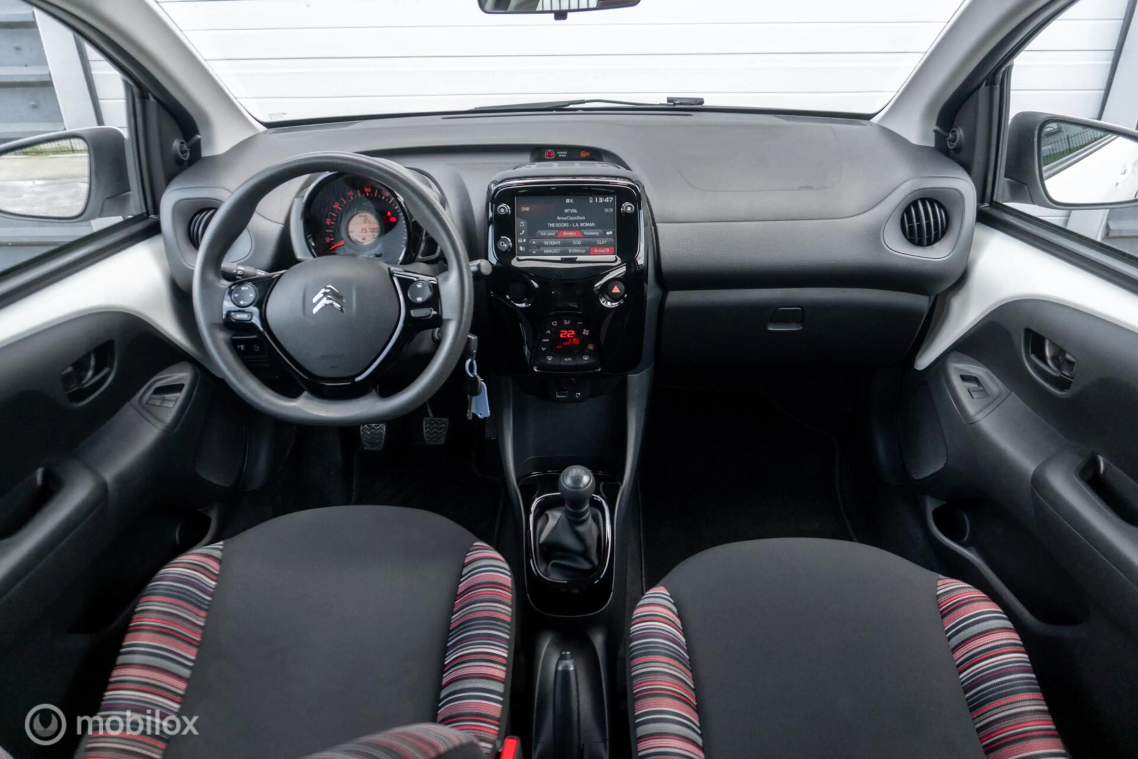 Citroen C1 1.0 VTi Shine |Stoelverwarming|Camera|Carplay — photo 8