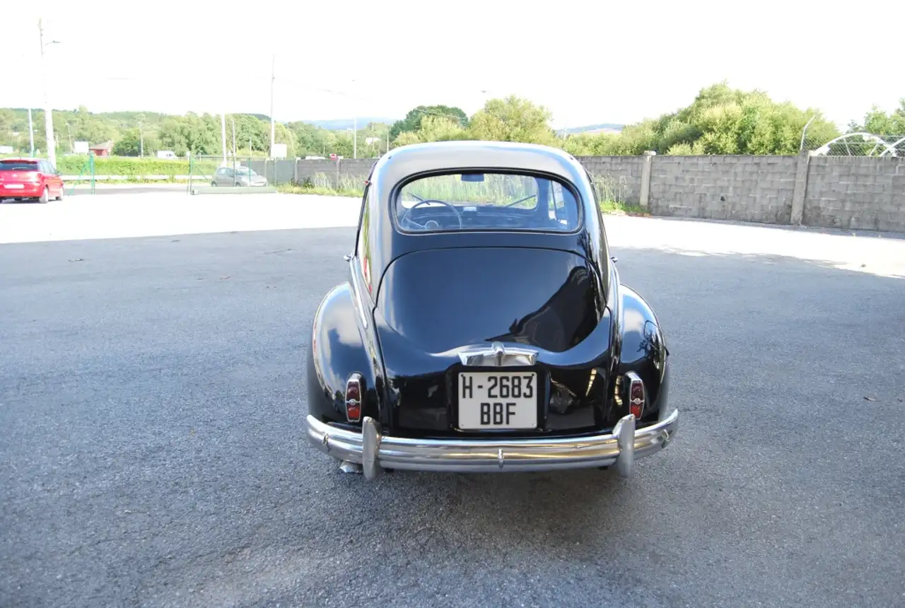 Peugeot 203 C Sedán, foto 6