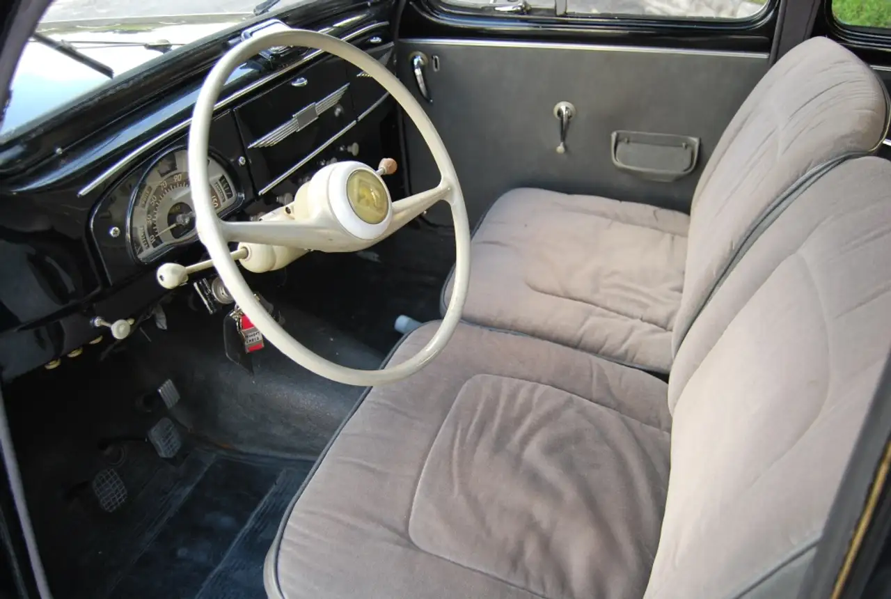 Peugeot 203 C Sedán, foto 11