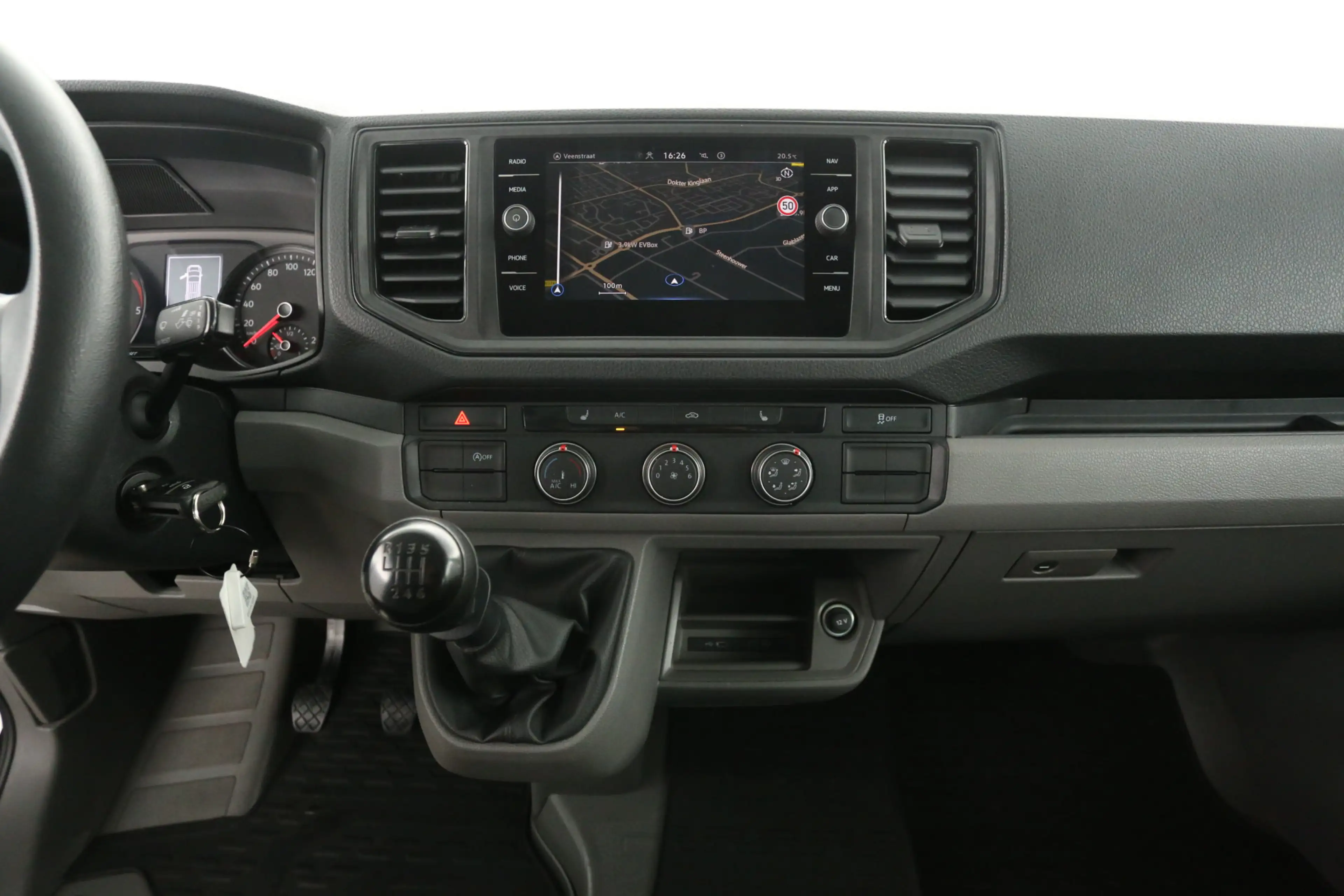 Volkswagen Crafter 2.0 TDI 140PK L3H2 | DC | 6 Zits | Airco | Camera — photo 14