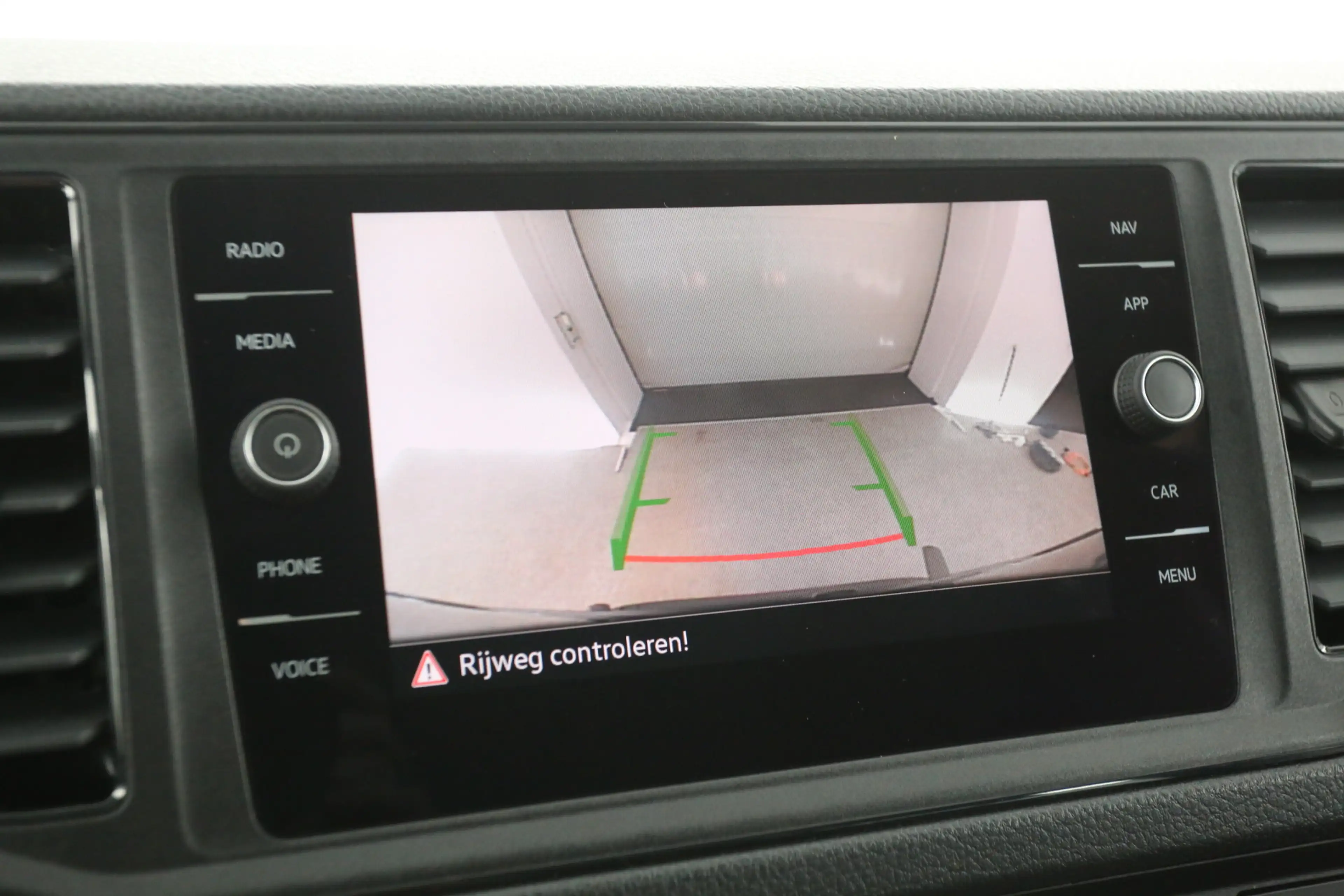 Volkswagen Crafter 2.0 TDI 140PK L3H2 | DC | 6 Zits | Airco | Camera — photo 16