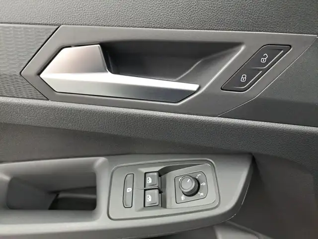 Ford Tourneo Connect view 10