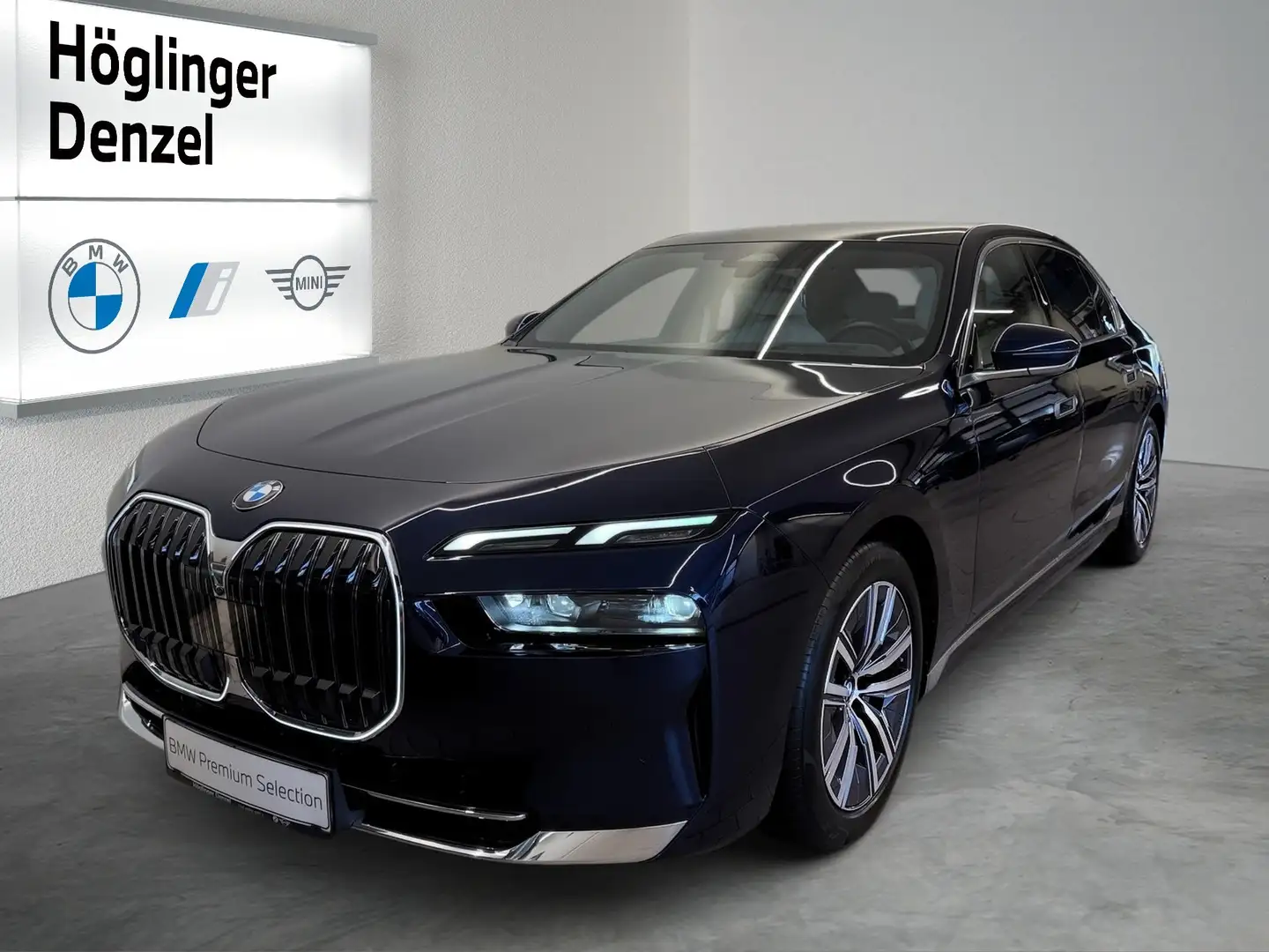 BMW 740 d xDrive Blau - 1